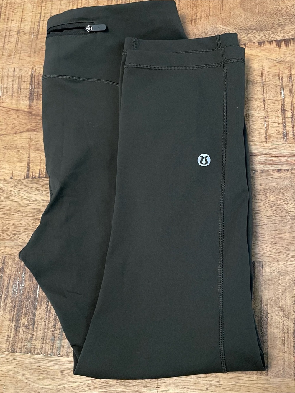 Lululemon speed up cropped leggings size 6 Dark olive green